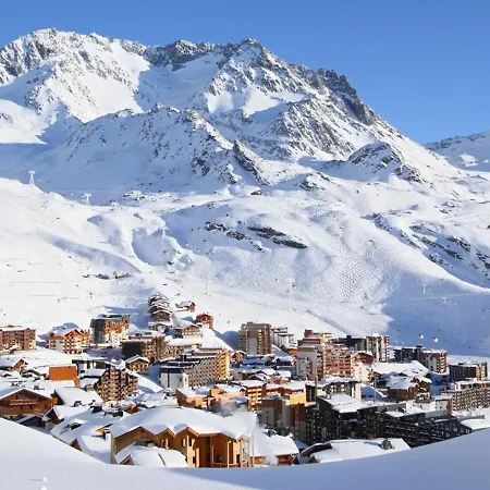 Cosy Pour 4 Pers. à – Balcon Sud, Proche Remontées Et Commerces - Fr-1-637-52 Appartement