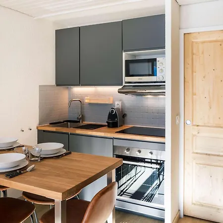 Appartement Cosy Pour 4 Pers. à – Balcon Sud, Proche Remontées Et Commerces - Fr-1-637-52 Val Thorens