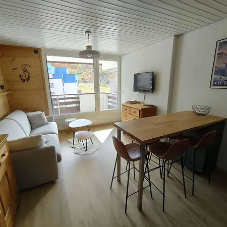 Cosy Pour 4 Pers. à – Balcon Sud, Proche Remontées Et Commerces - Fr-1-637-52